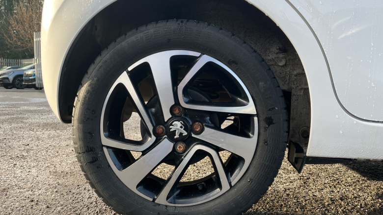 Peugeot 108 1.0 72 Allure 5dr Petrol Hatchback